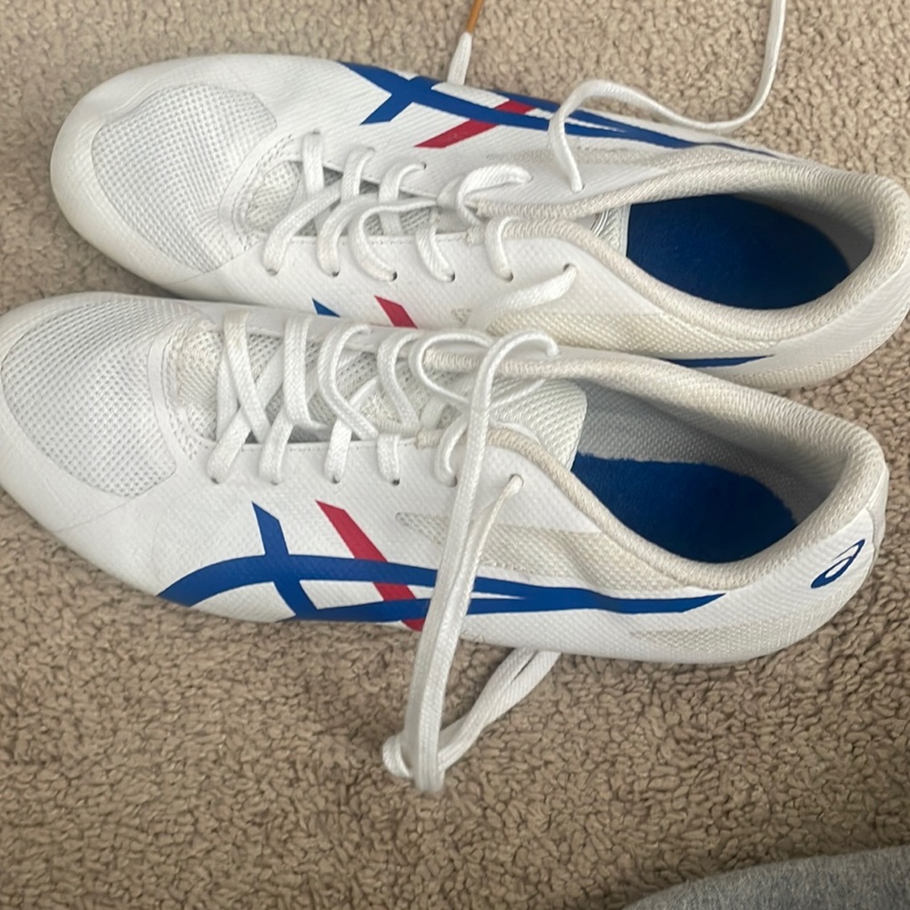 Track cleats